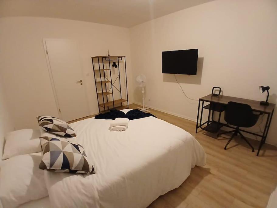 Appartement F1 orchidée - Ferienwohnung