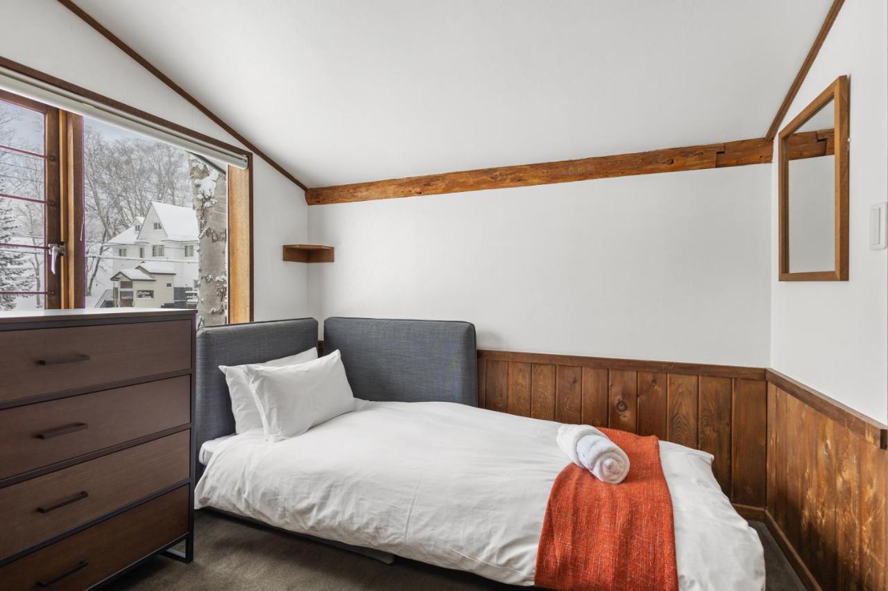 Double or Twin Room with Shared Bathroom