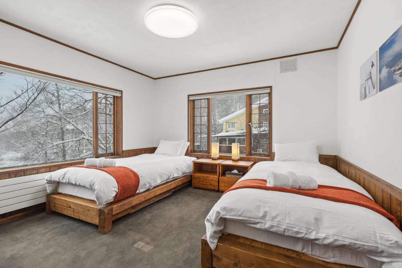 Doppel-/Zweibettzimmer mit Gemeinschaftsbad