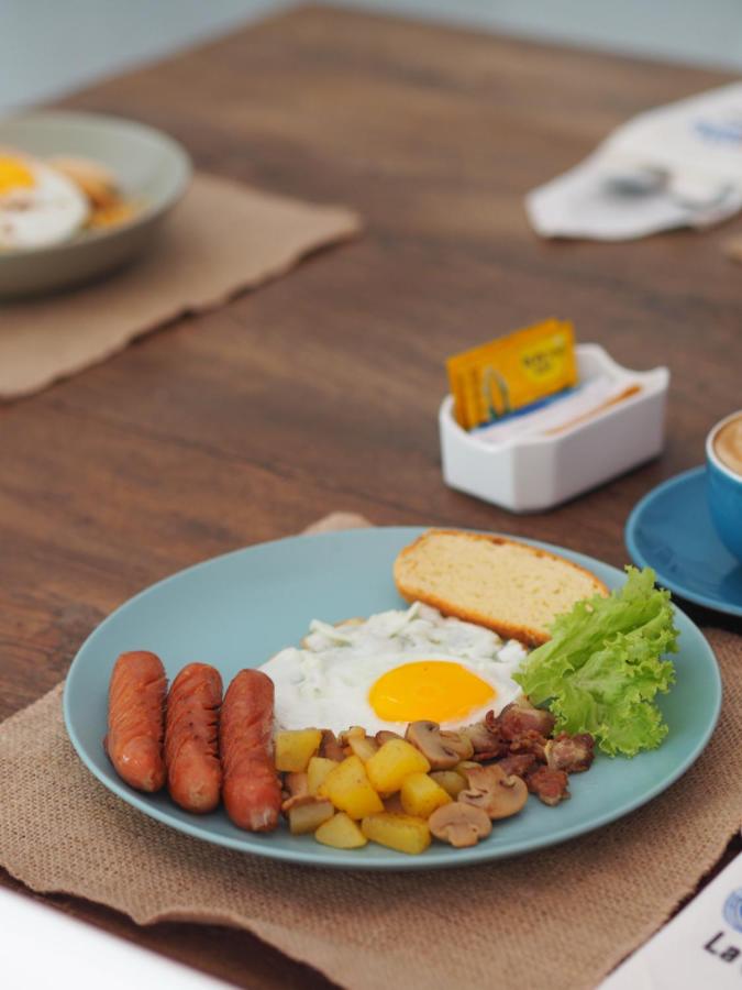 La Quoriena Botanical Villa & Cafe' - B&B Labuan Bajo