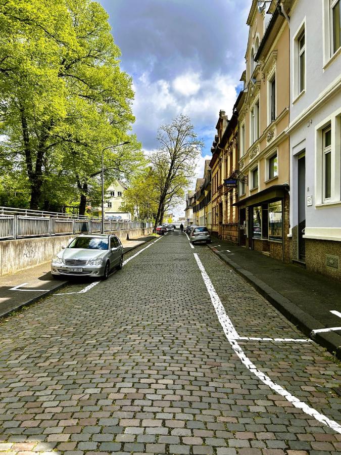 LaBed - Ferienwohnung auf Weingut mit privater Terrasse, zentral gelegen, gratis WLAN - Bed and Breakfast