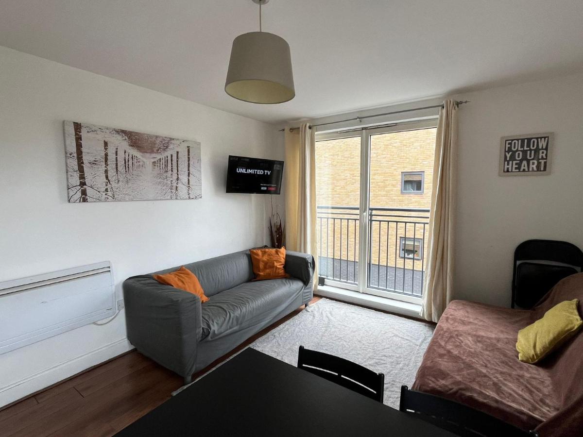 BAI Amazing 5 Sleeper Flat in London Zone 2 - Chambres d’hôtes