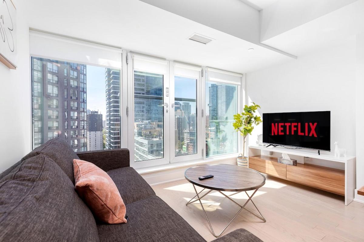 Apartment with City View