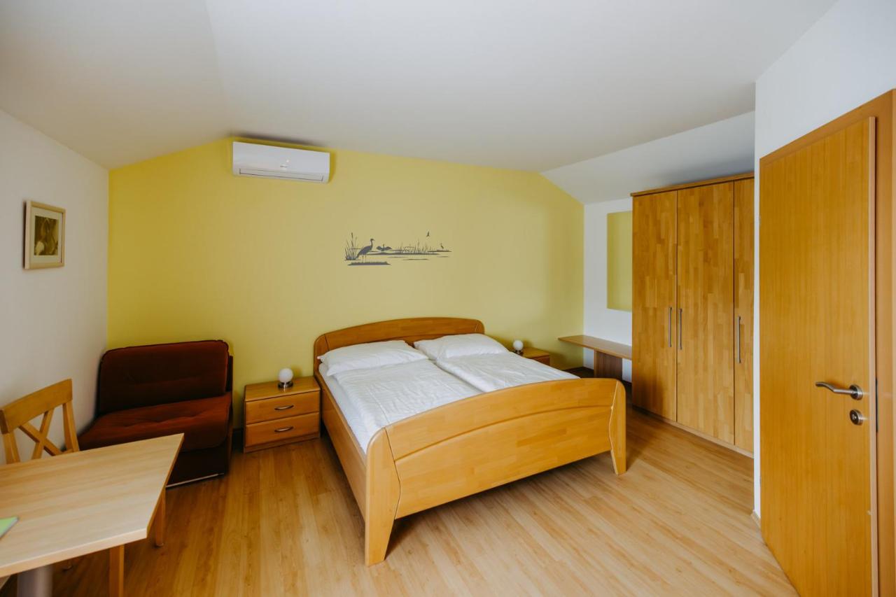 Doppelzimmer mit Zustellbett
