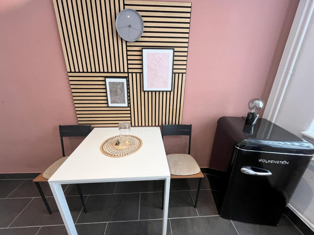 Goldstadt Apartments Pforzheim - Bed and Breakfast