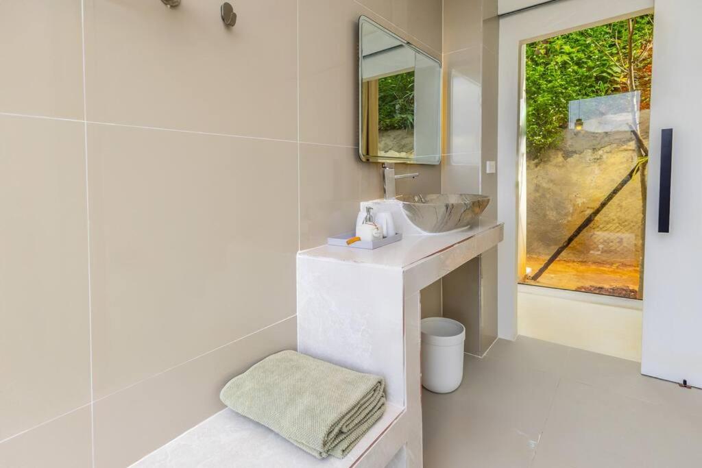 Mountain Skyline Glass House V1 Doi Sakad, Nan - Bed and Breakfast Ban Sakat Nua