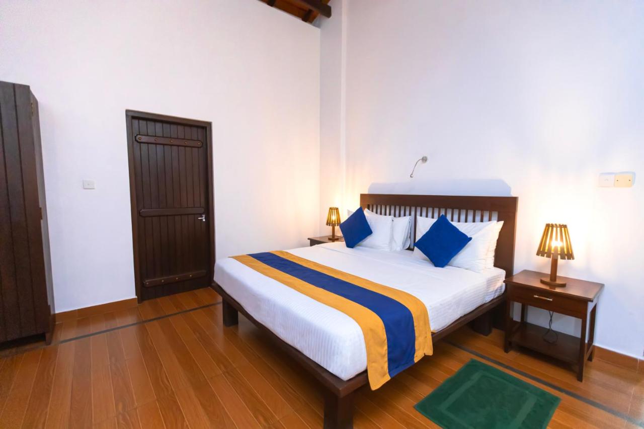 Double Room with Pool View