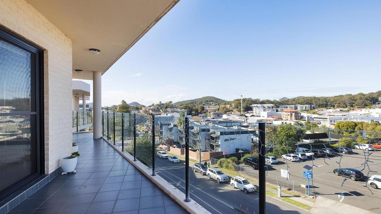Bay Vista Penthouse - Heart of Nelson Bay - B&B