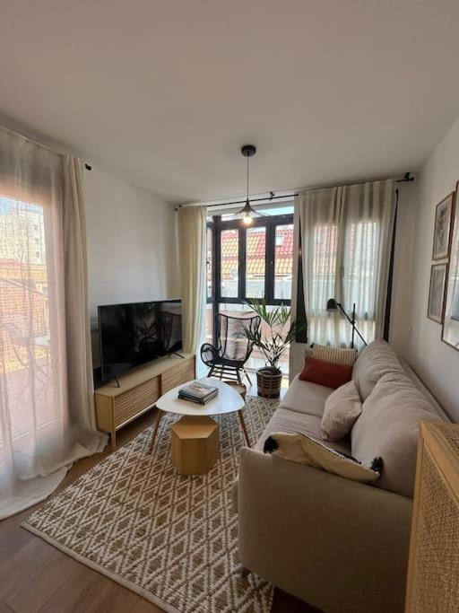 MyHouseSpain - Piso con terraza en Madrid - B&B Madrid