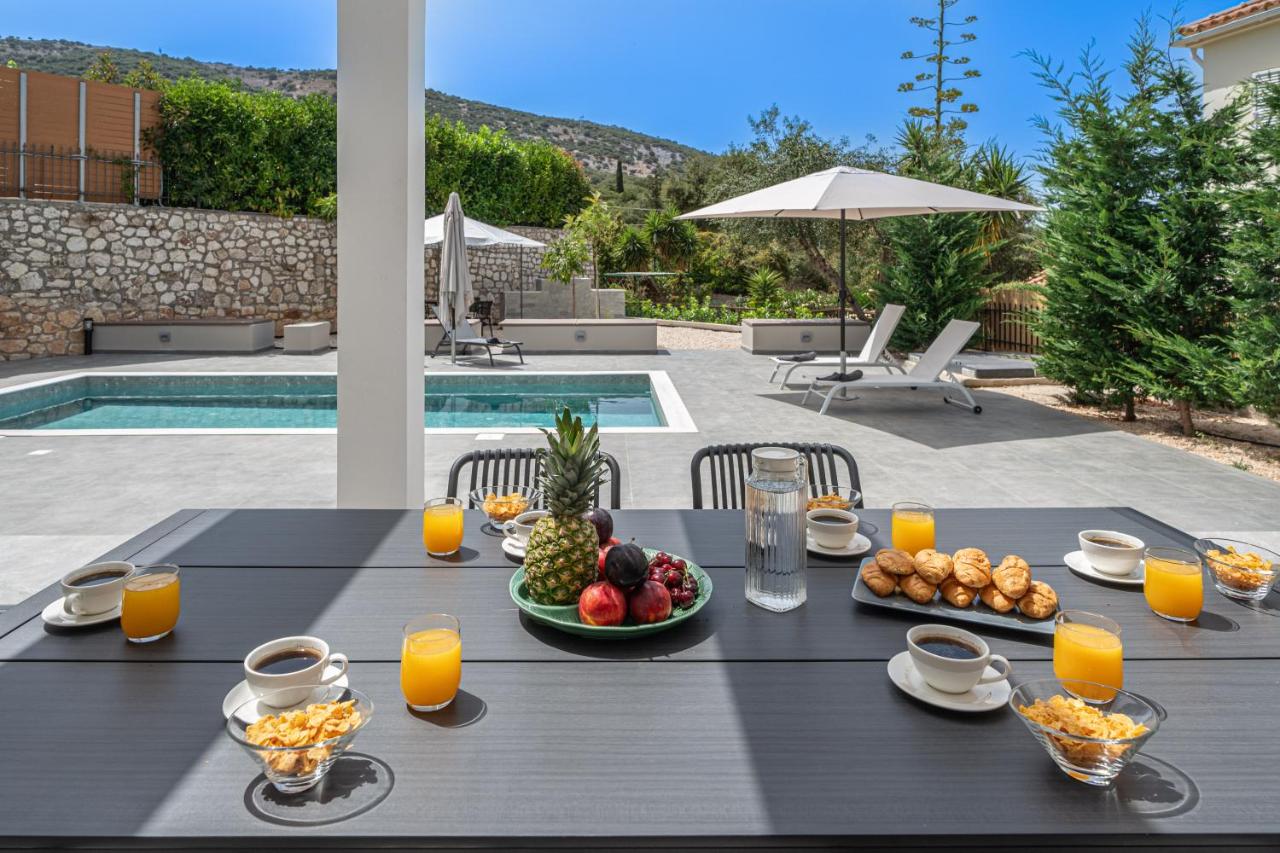 Legantes Luxury Apartments - Bed and Breakfast Makriótika
