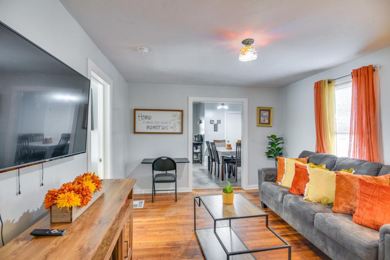 Downtown Brockton Apt Less Than 1 Mi to Local Dining - B&B