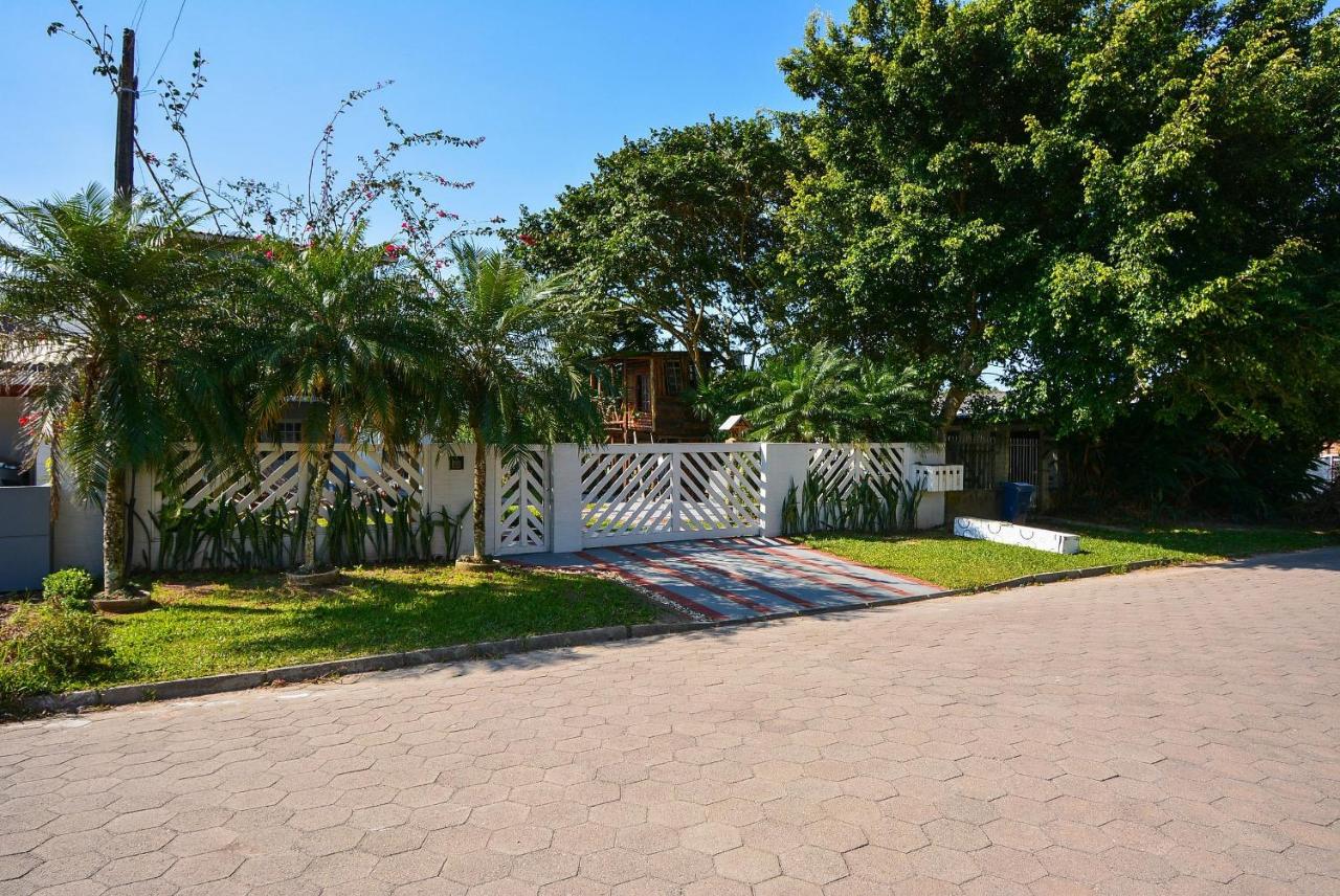 Ampla Casa com Piscina Ponta do Papagaio - PLH005 - Ferienwohnung Palhoça