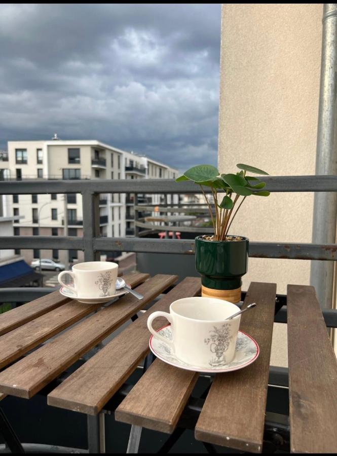 Bel appartement neuf, proche Paris et Orly - B&B