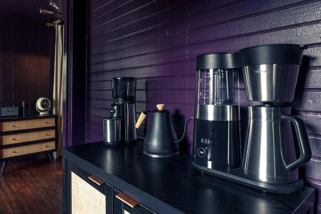 The Crow - Sophisticated East Hill Sanctuary - B&B Pensacola