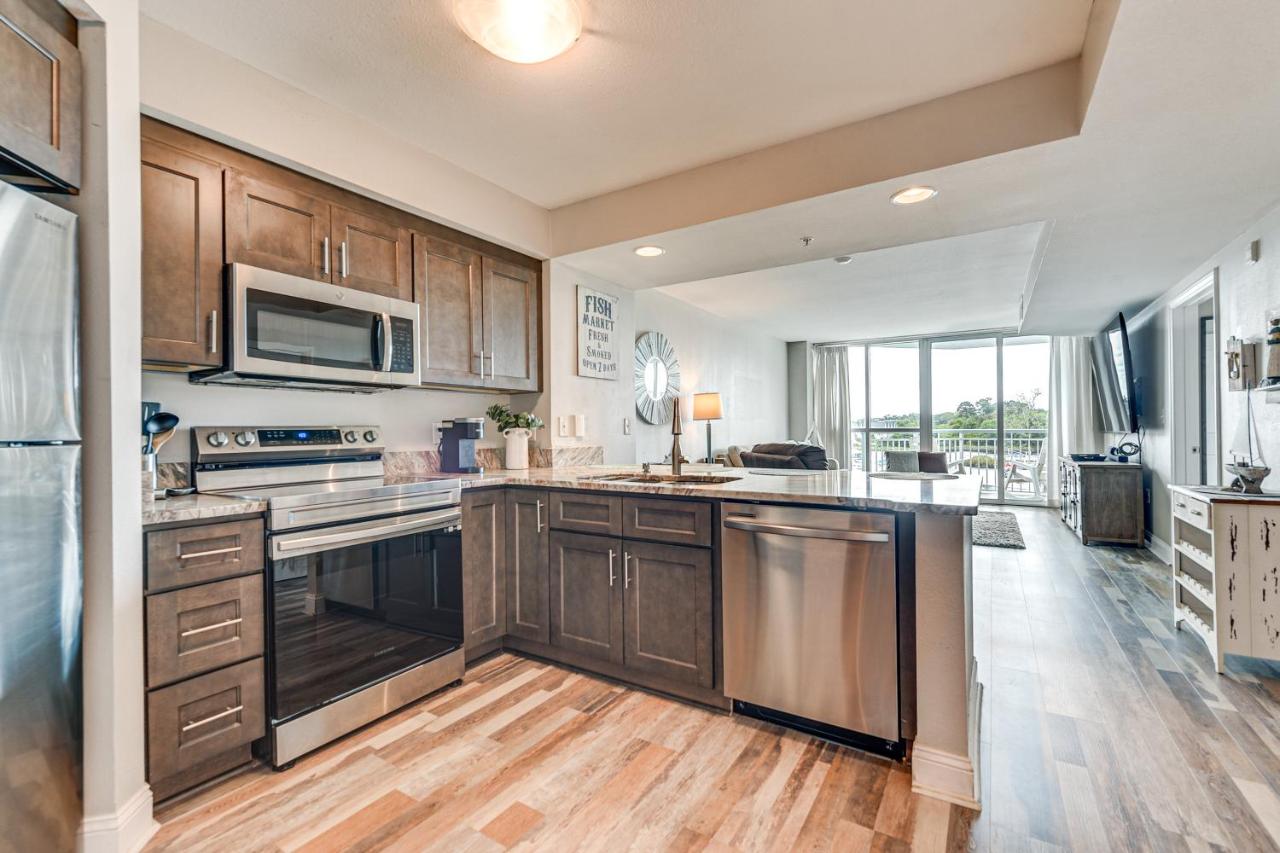 2 Mi to Ocean Waterfront North Myrtle Beach Condo - B&B Myrtle Beach