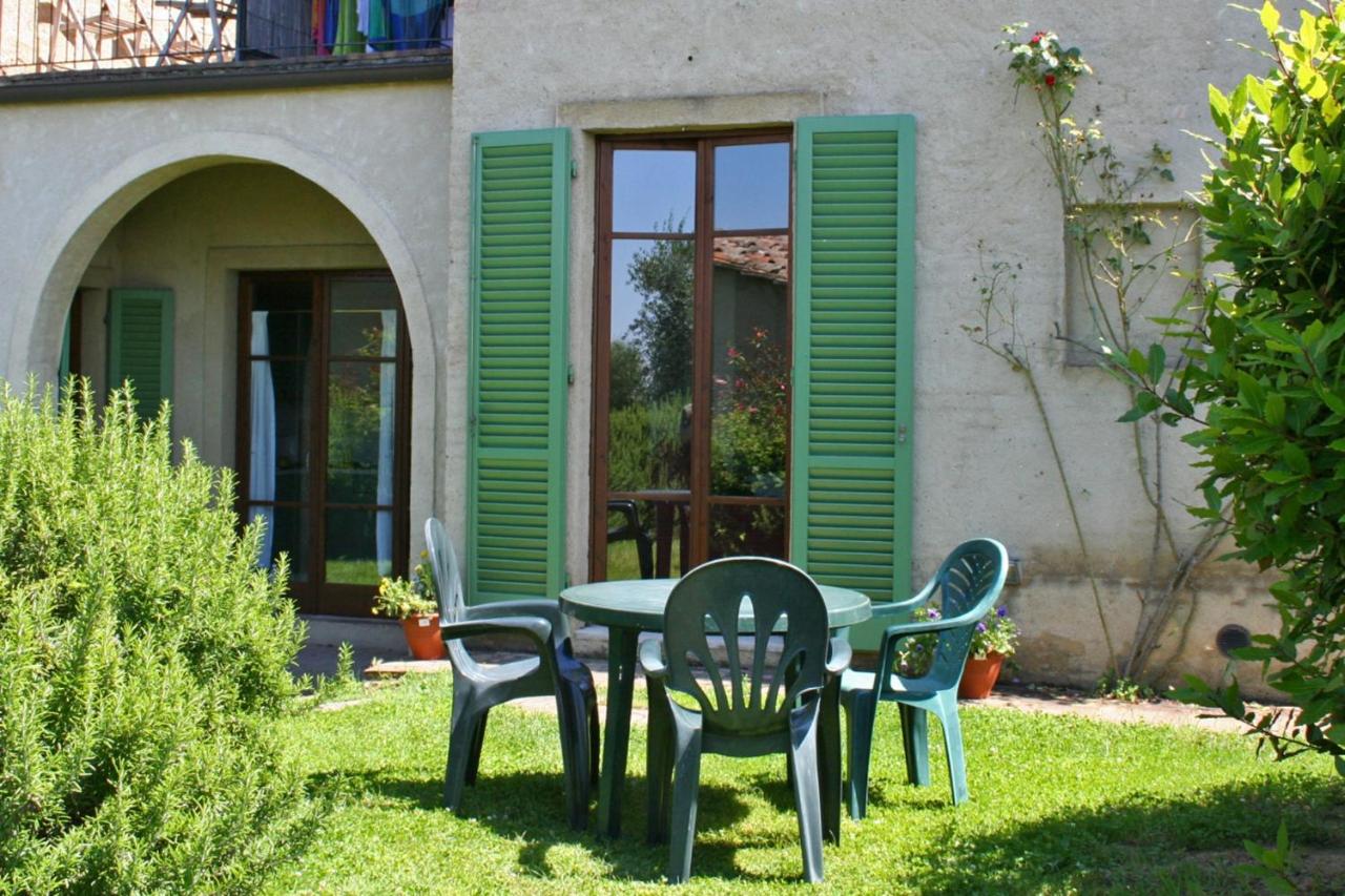Large One-Bedroom Apartment (4 Adults)
