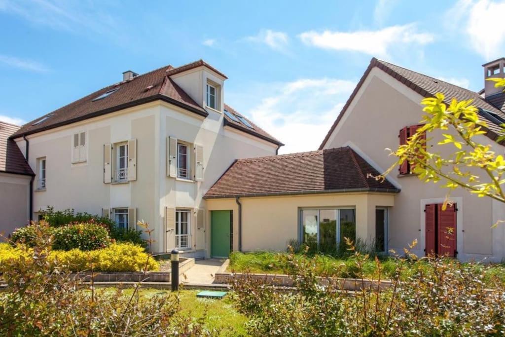 Chessy-bourg , 5 minutes Disneyland - B&B