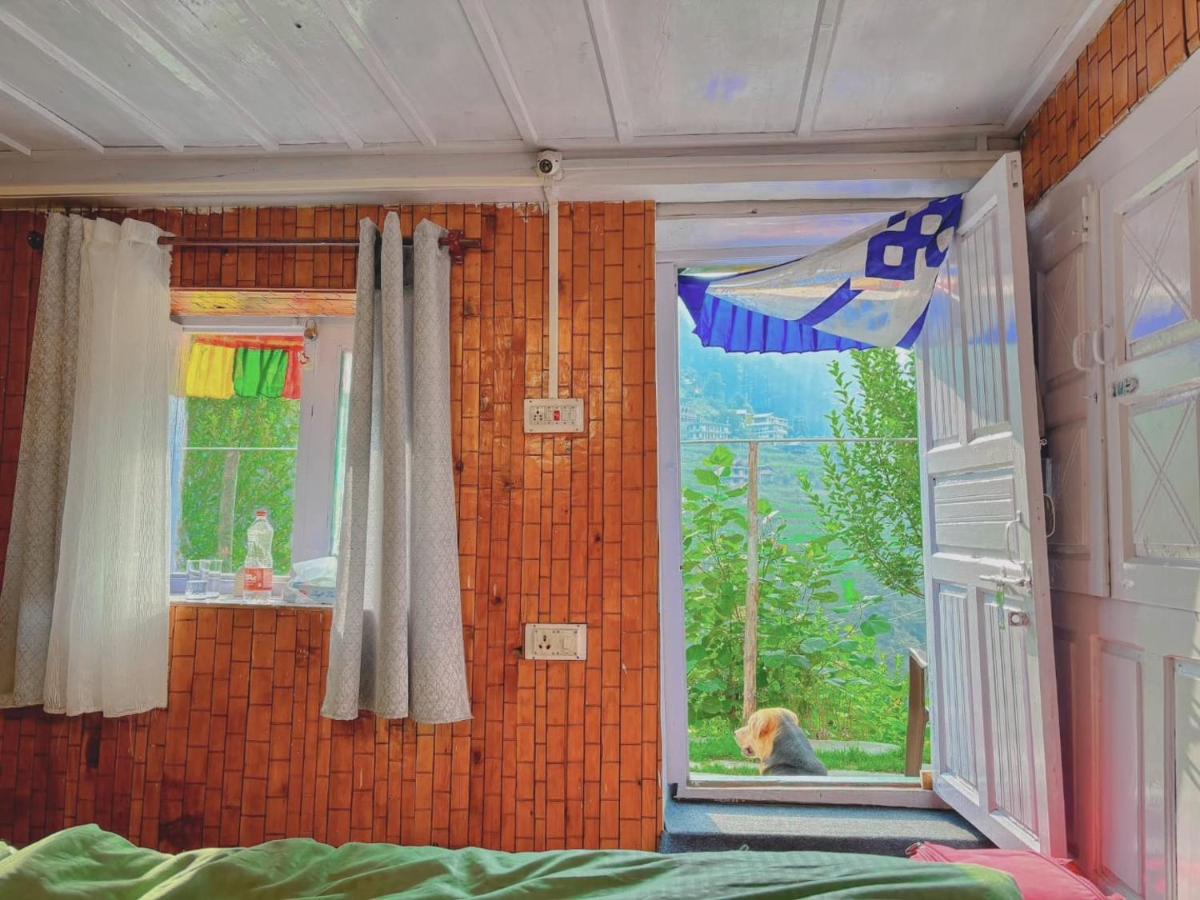 Twin Room with Mountain View