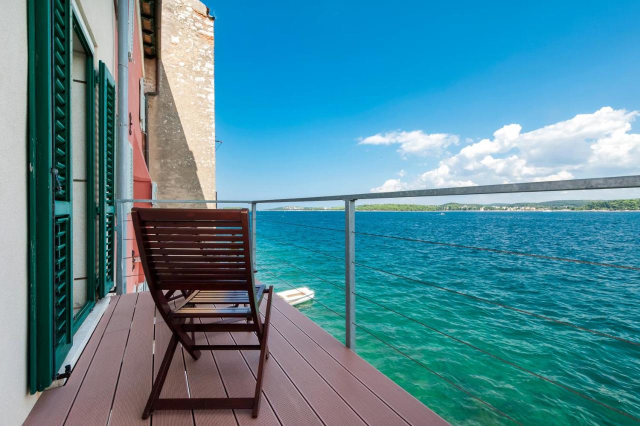 Seaside House Andrea - 3BR with balcony & sea view - Bed and Breakfast Rovinj