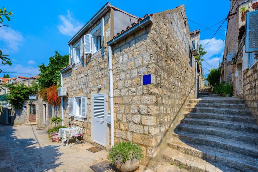Charming Dalmatian 2-Bedroom cottage in the heart of Old Town Cavtat - Ferienwohnung