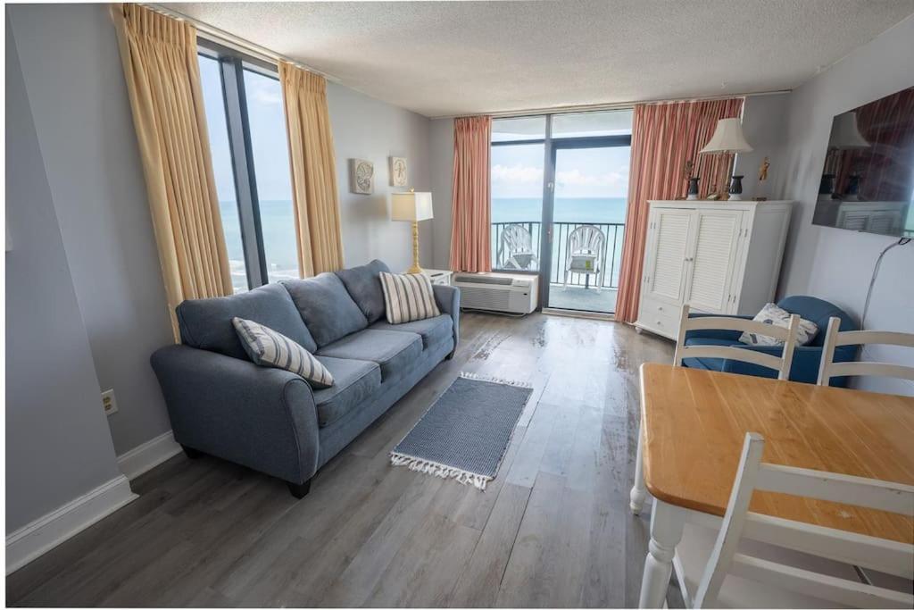 Oceanfront Suite, Seascape Sanctuary at OceanPark! 1104 - Ferienwohnung Myrtle Beach