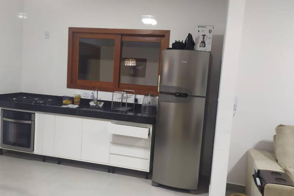 Casa Novíssima - Perto da Praia - até 6 adultos - Chambres d'hôtes Porto Seguro