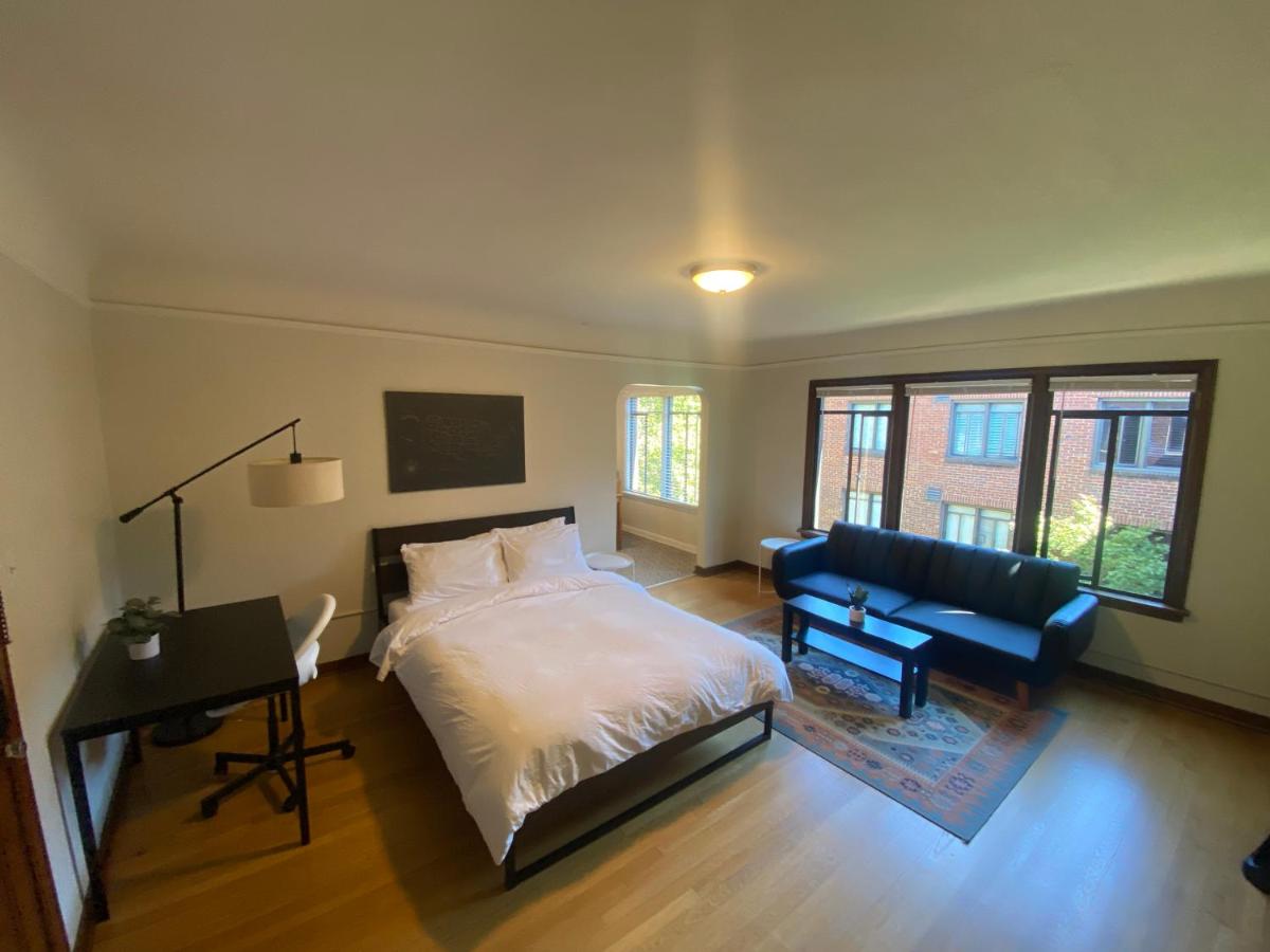 Furnished Apartments - Climate Pledge Arena Next Door - B&B