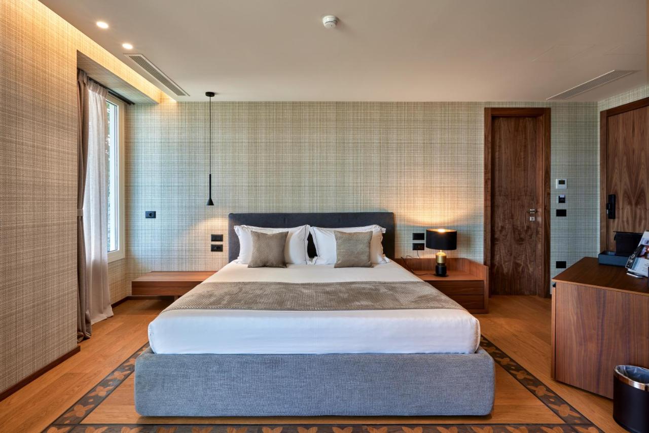 Habitación Doble Deluxe con balcón y vistas al mar