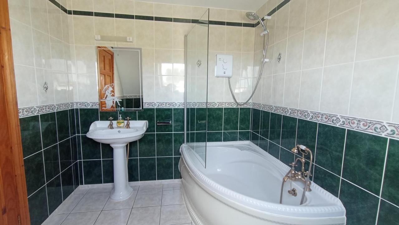 Bottega Guesthouse and Gallery Wexford - B&B Gorey