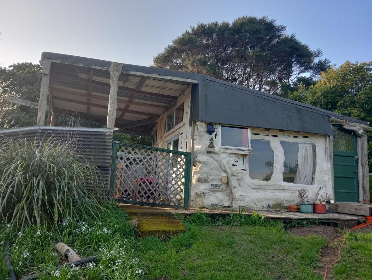 The MUD HOUSE - B&B Raglan