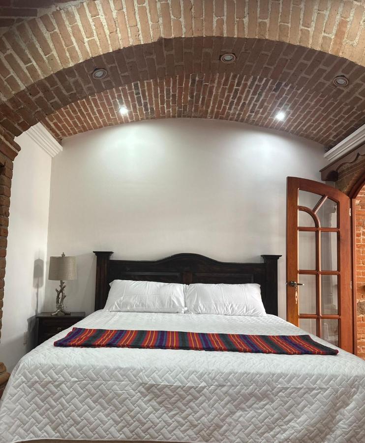 Casa Dos Tierras - B&B Antigua Guatemala
