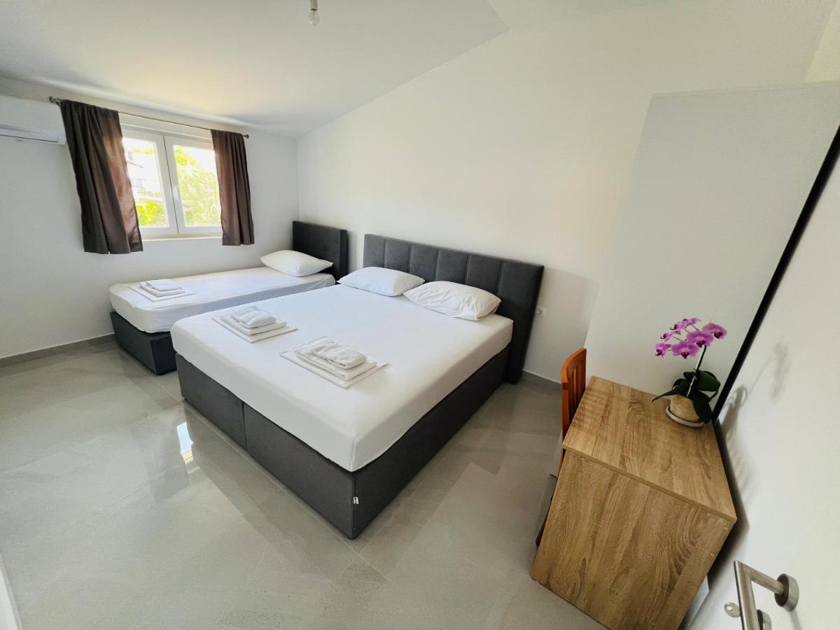 Habitación Familiar con baño privado