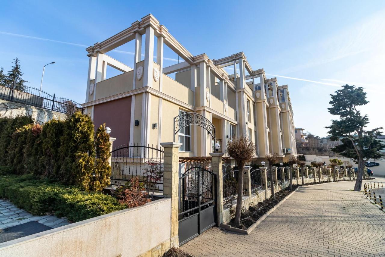 Seaside Apartment with a garden - B&B