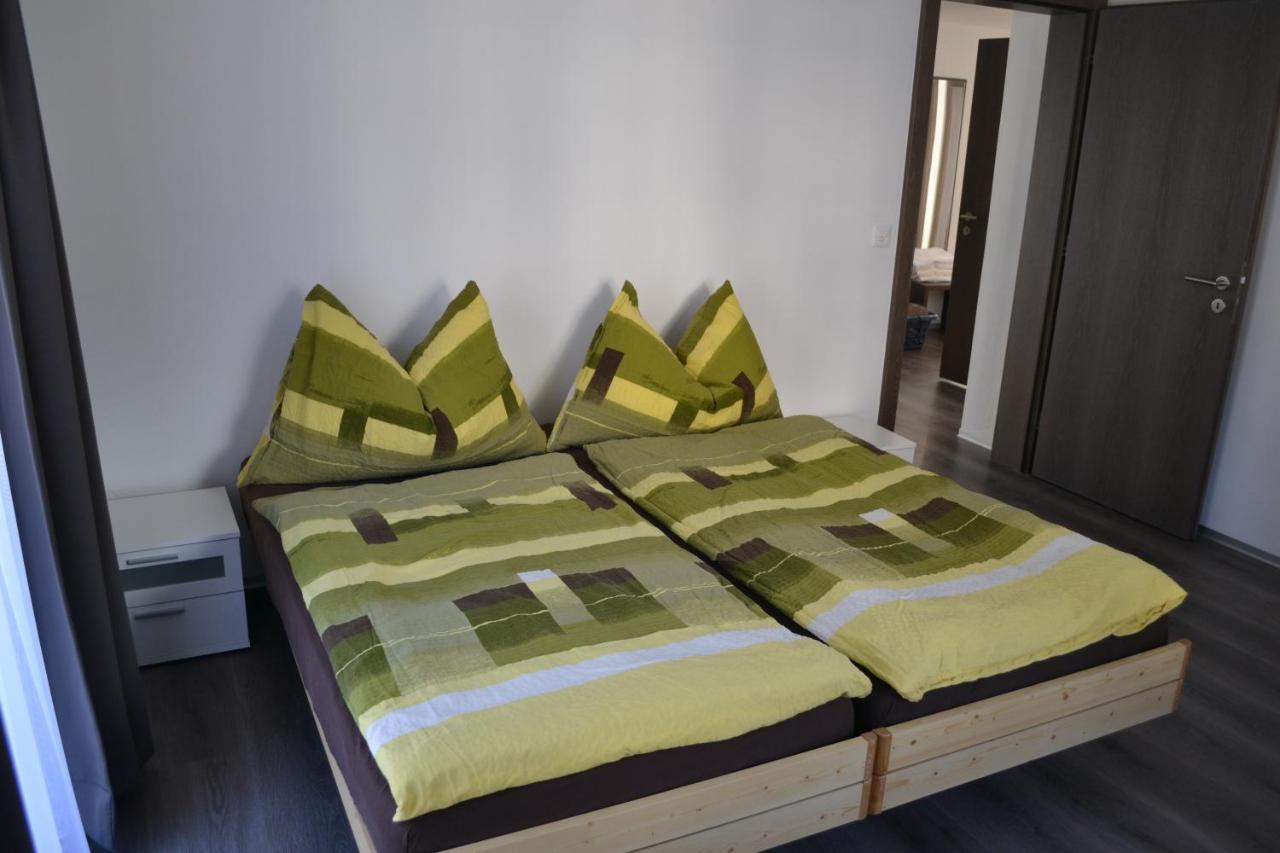 Apartment mit Terrasse