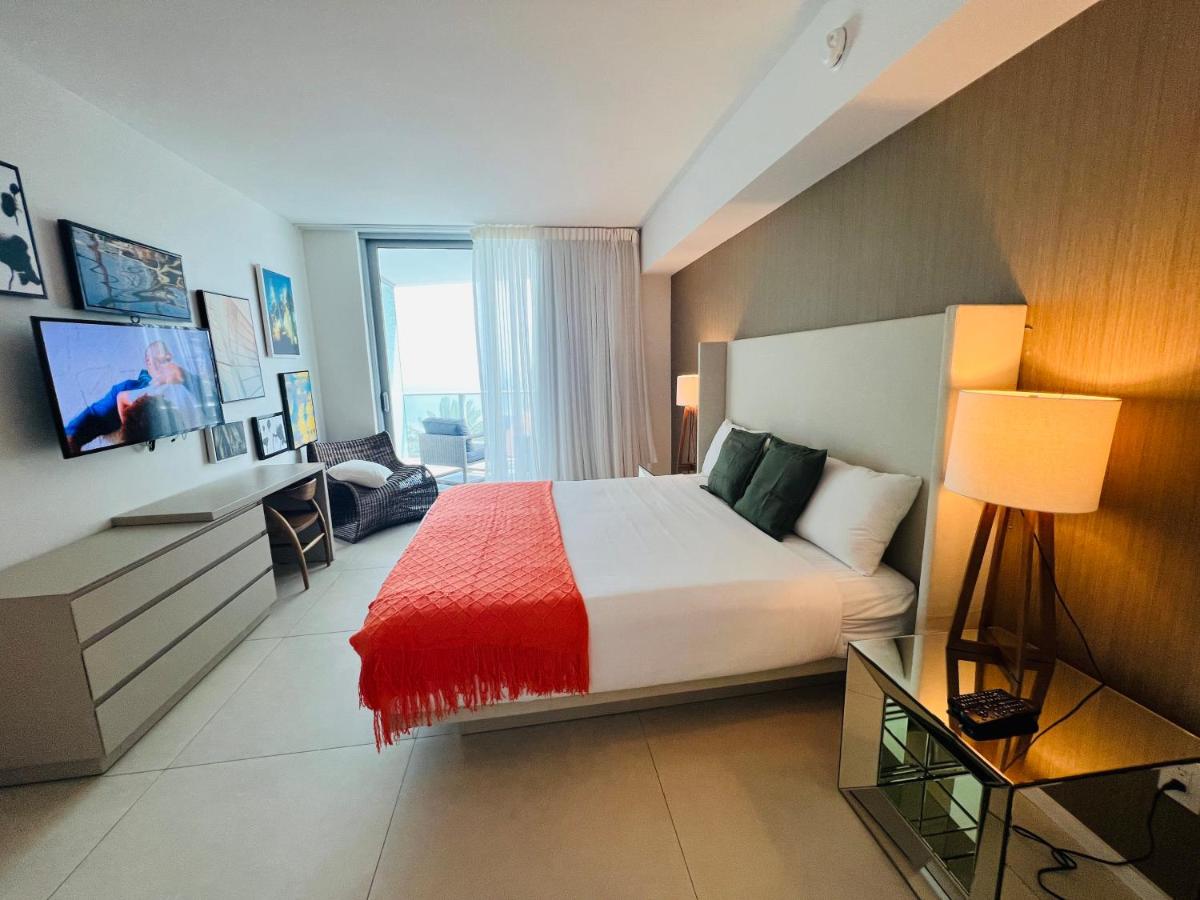 One-Bedroom Premium Apartment with Ocean View
