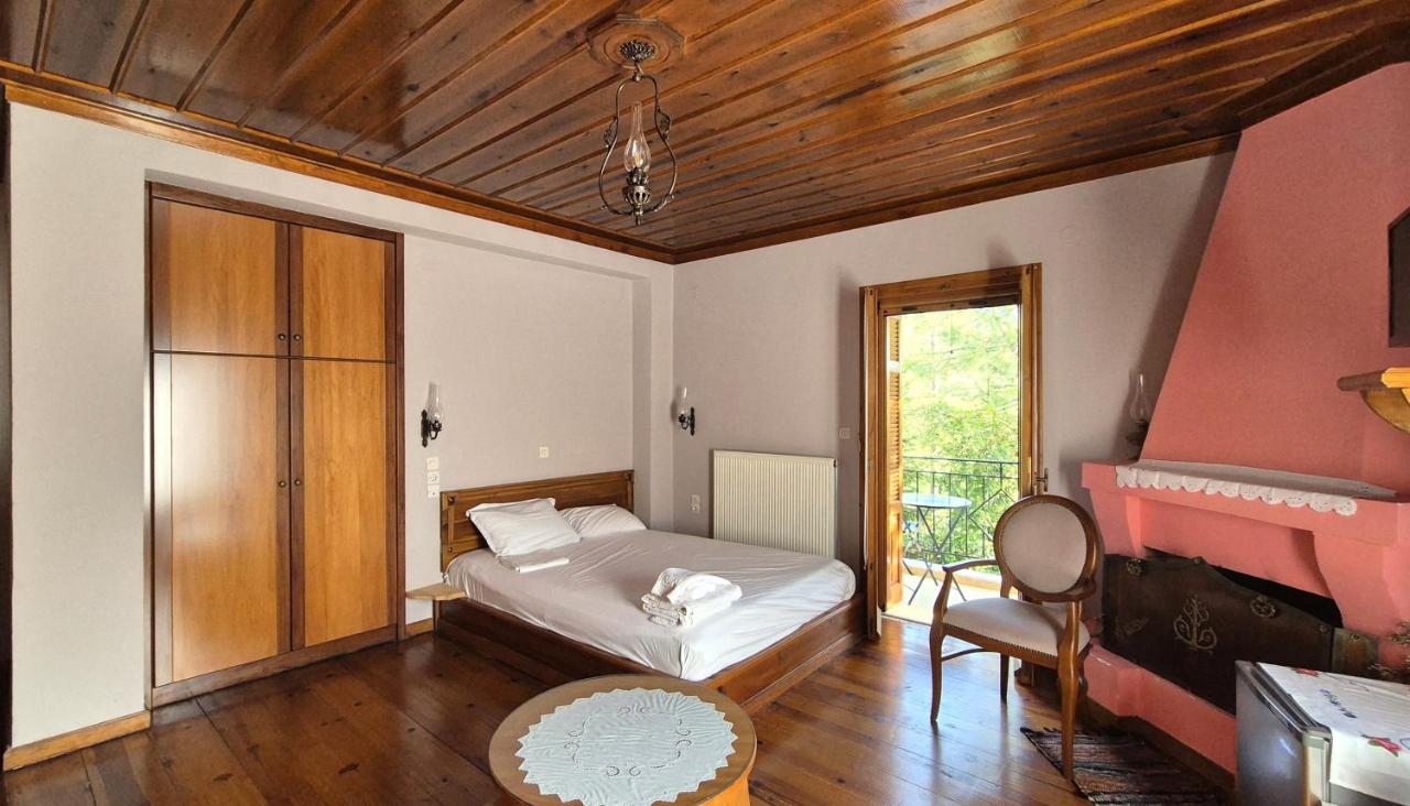 Double Room with Mountain View