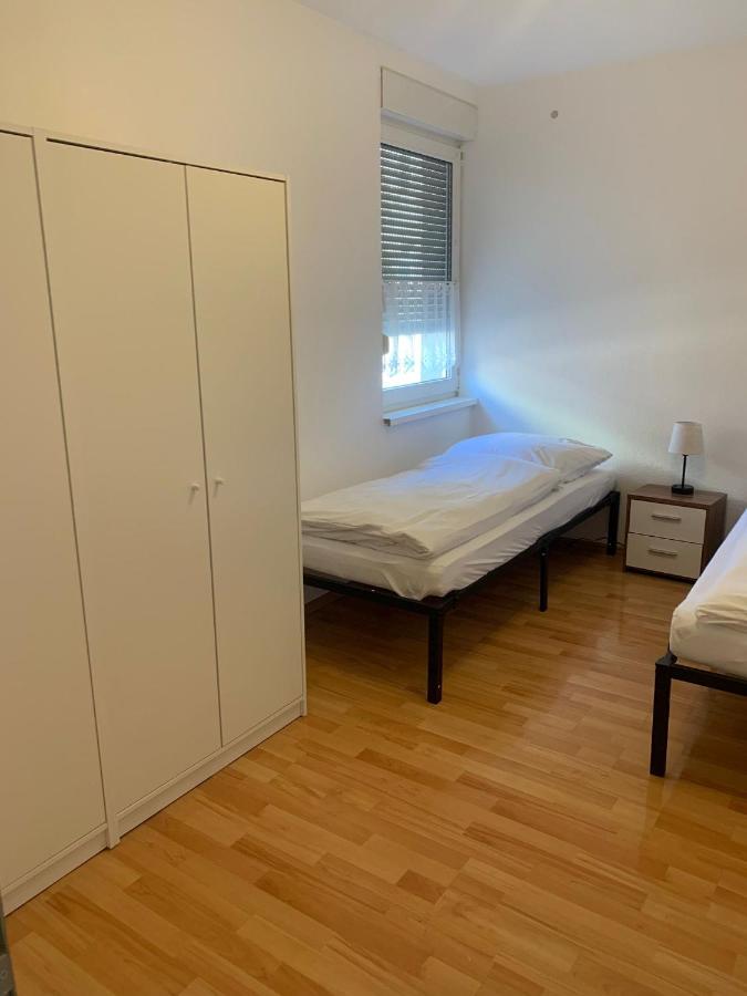 Monteurwohnung in Aschersleben, 2 Zimmer, Küche, Bad, max 4 Personen - B&B