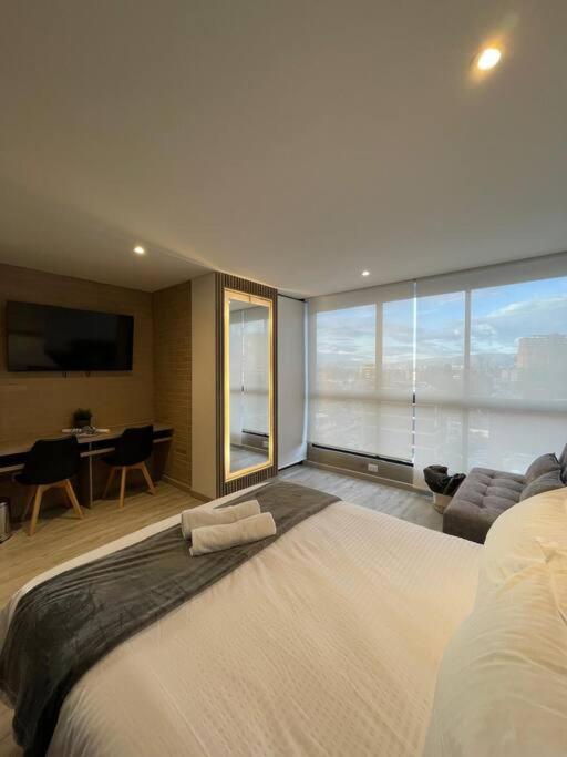Comodidad y estilo Apartaestudio en Corferias - B&B