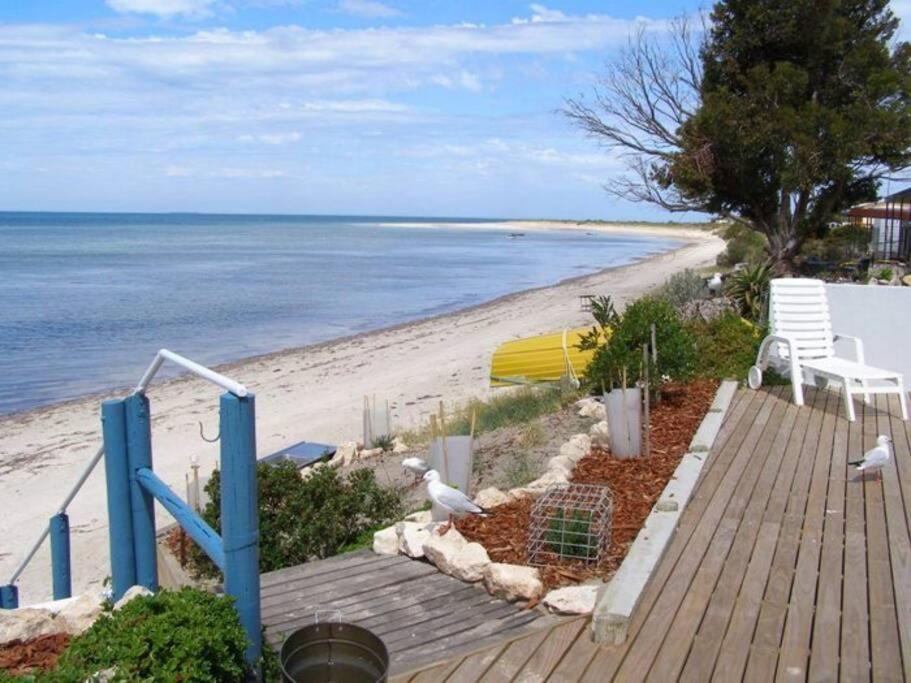 St Helens Beachfront - Bed and Breakfast Edithburgh