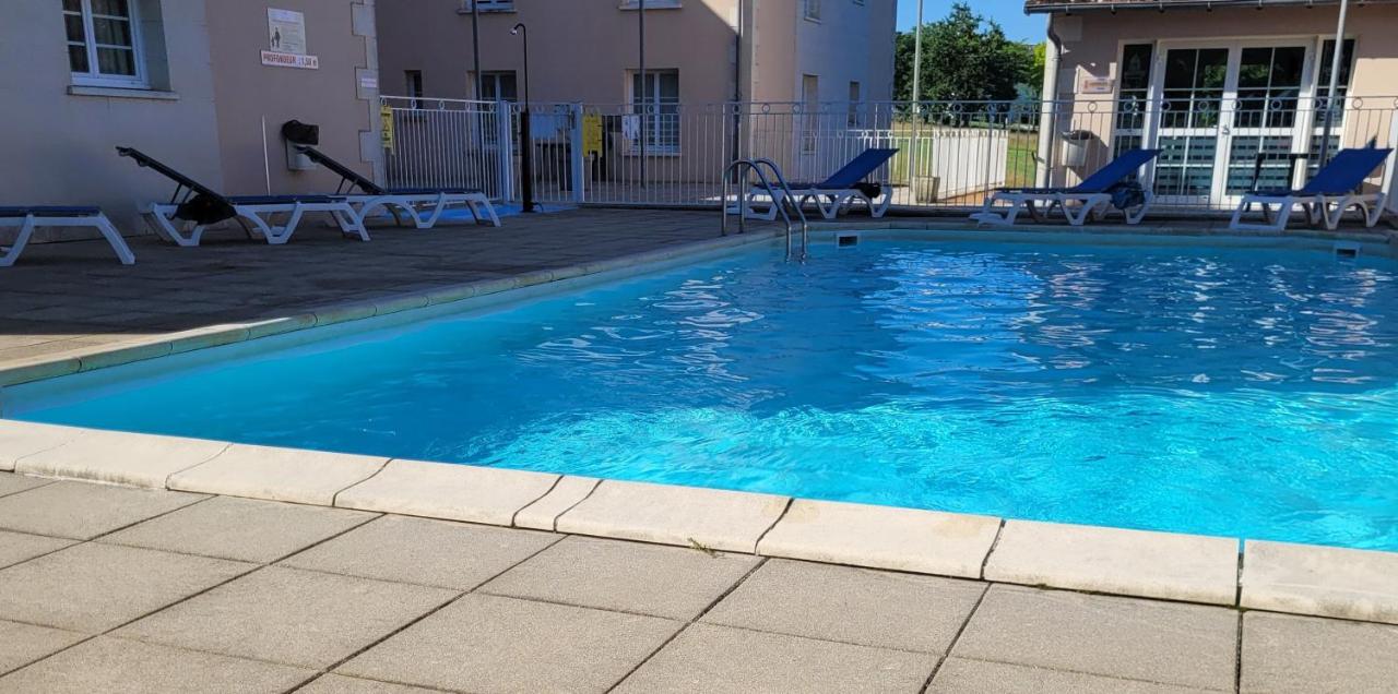 Studio avec piscine - B&B La Roche-Posay