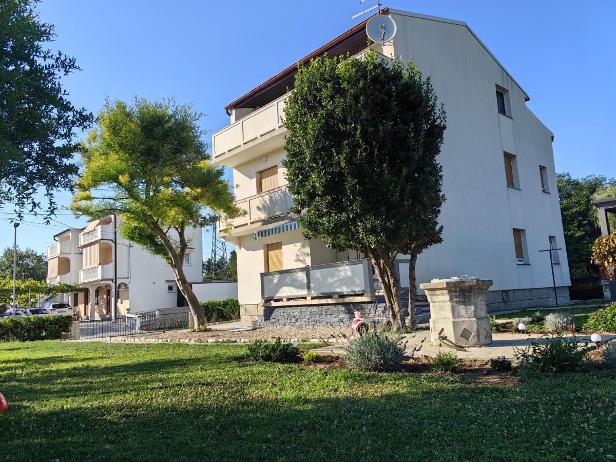 Apartments Lopar 377 - Bed and Breakfast Lopar