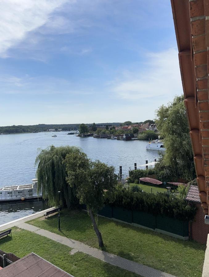 Ferienwohnung Insel Malchow mit eigenem Bootsanleger - Bed and Breakfast