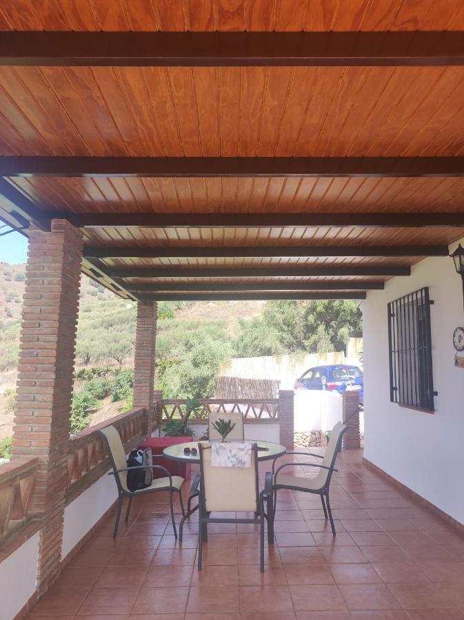 Cortijo Carrasco Frigiliana - B&B Acebuchal