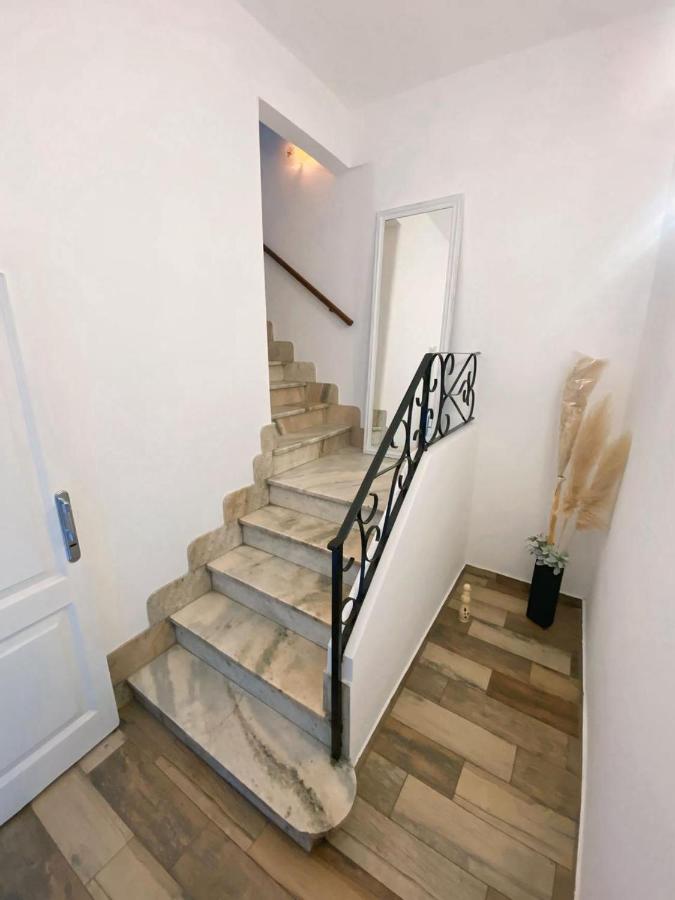Casa Completa con Balcon y Patio privado - B&B