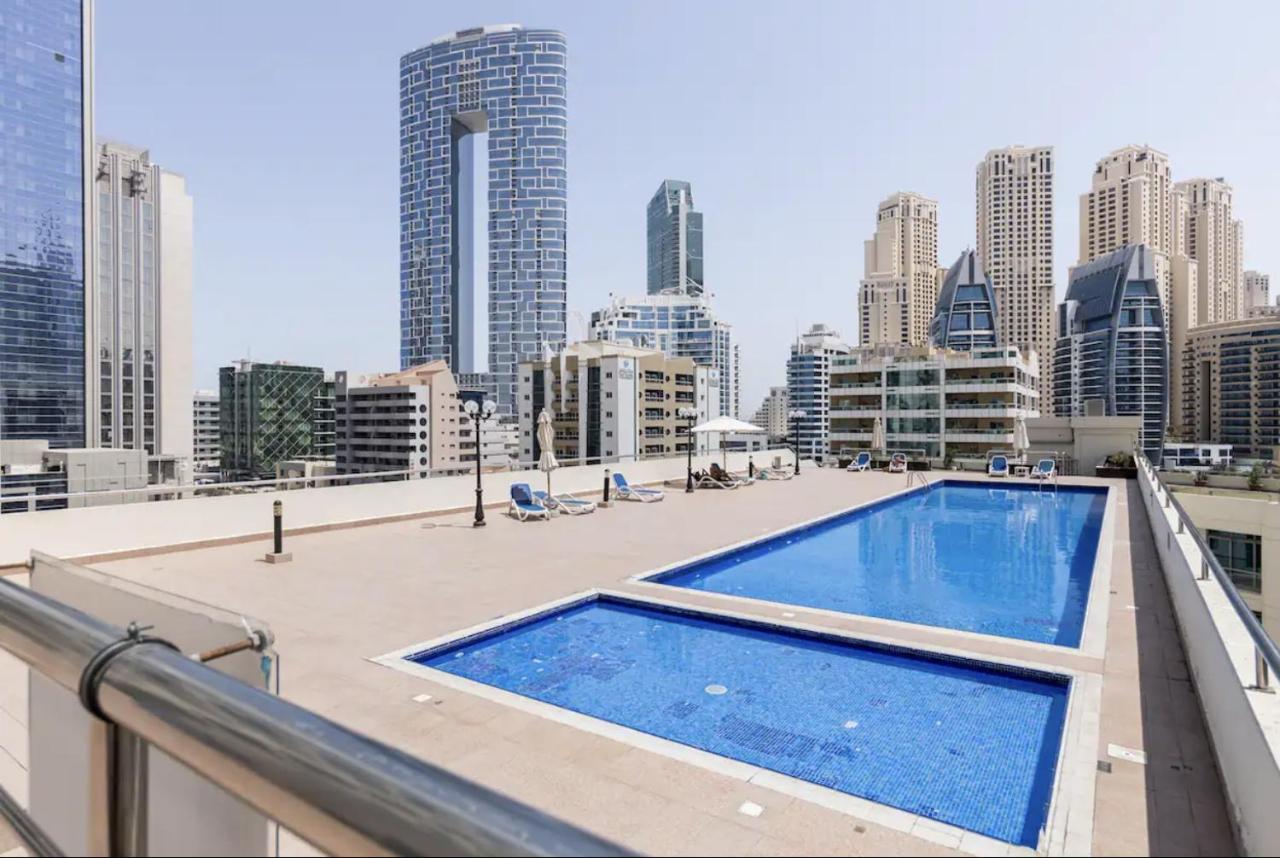 Luxury Studio w Marina View & New Furnishings for 4 Pax - Bed and Breakfast Dubai