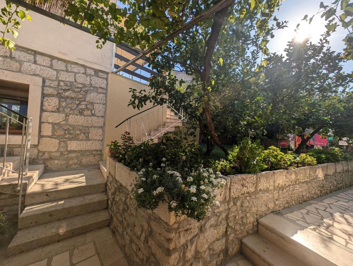 Apartment mit Gartenblick