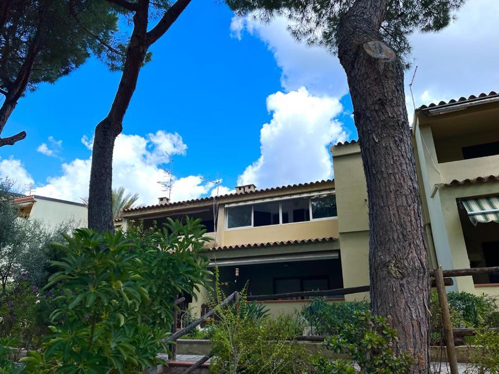 Casa Pillo Nereidi - 30 m dal mare e con vista mare - B&B