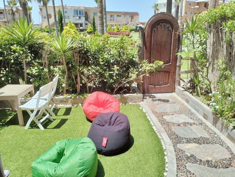 شقه بمجموعة بغداد بالمعموره بالدور الأرضي - B&B