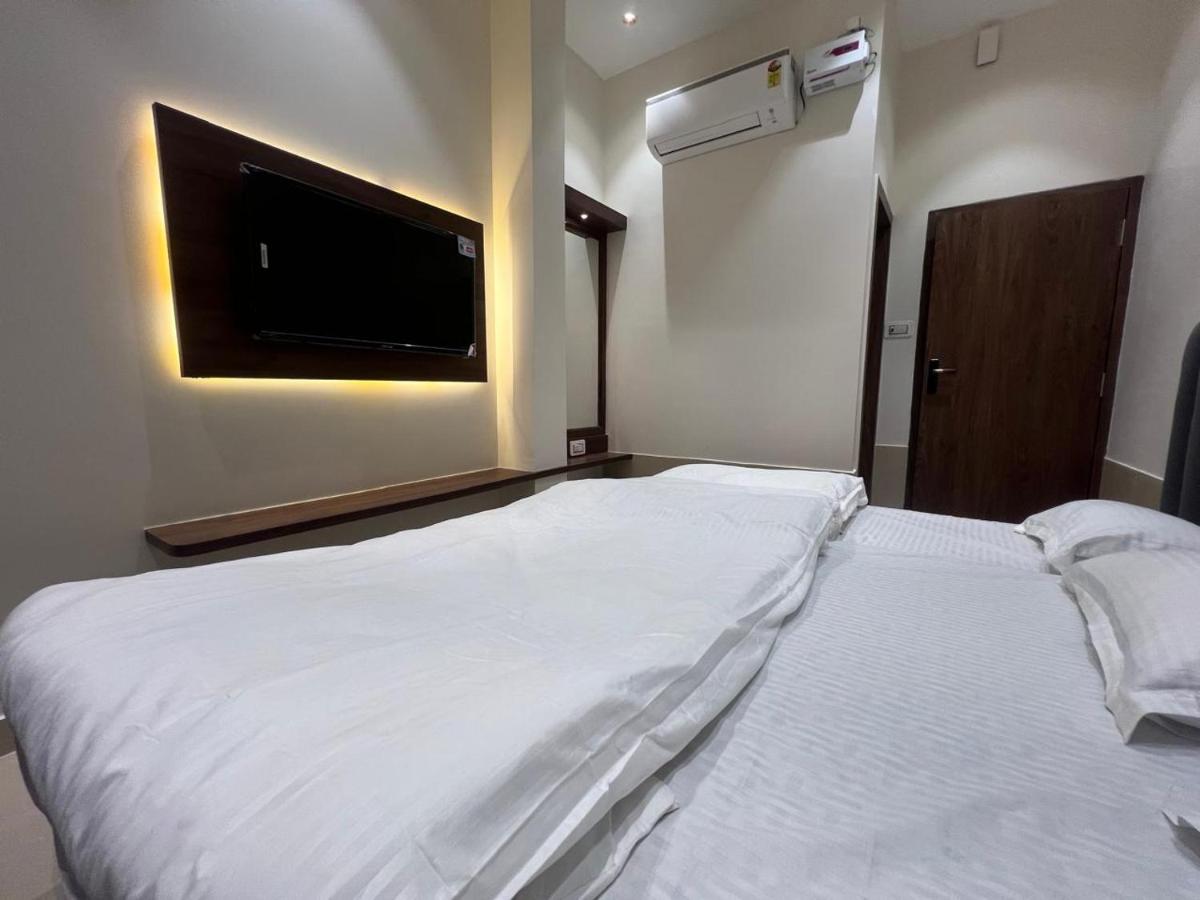 Comfort Dreibettzimmer mit Dusche