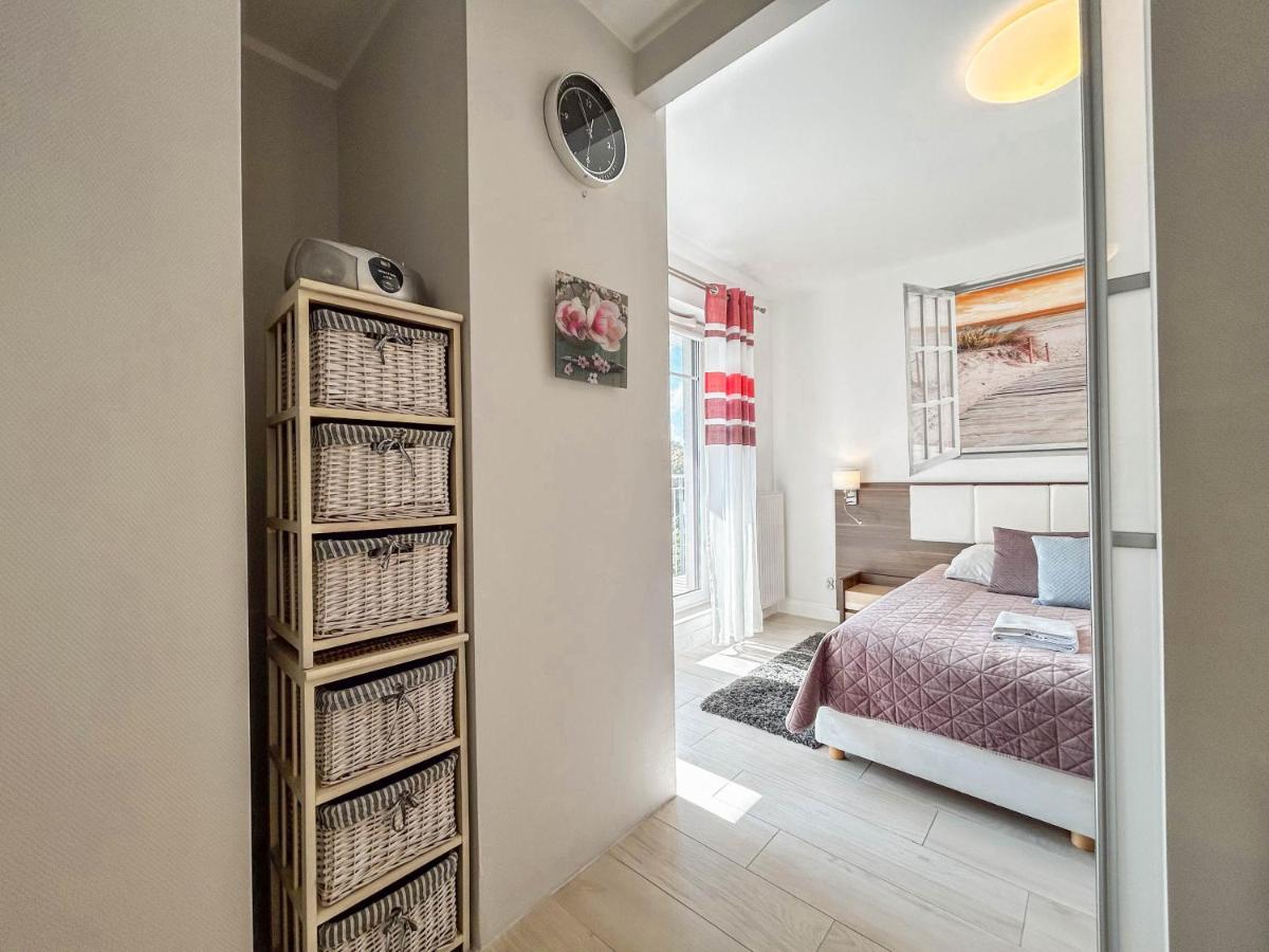 Estudio con sofá cama